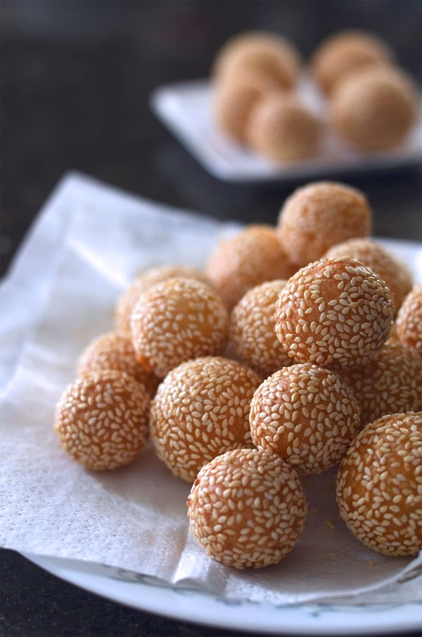 Banh Cam Vang (Yellow Sesame Ball)