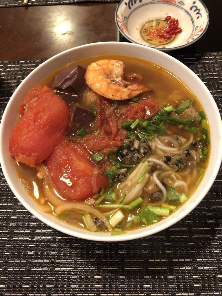 Bun Rieu Oc (Snail And Crab Soup) Recipe - Cook Your Yummy Cuisine