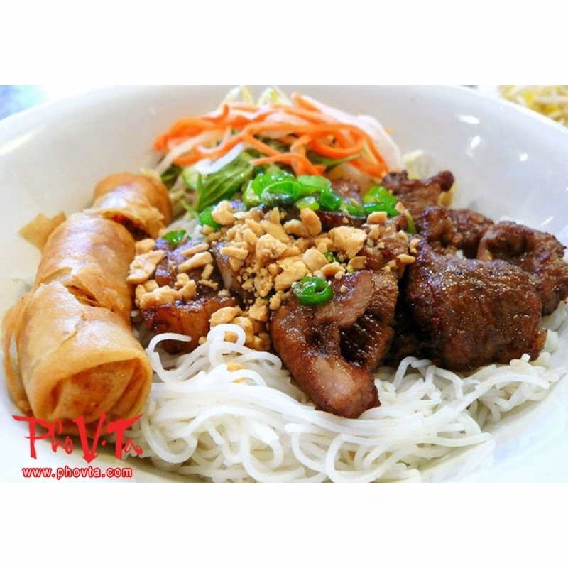 Bun Thit Nuong Cha Gio (Pork And Spring Roll Noodles)
