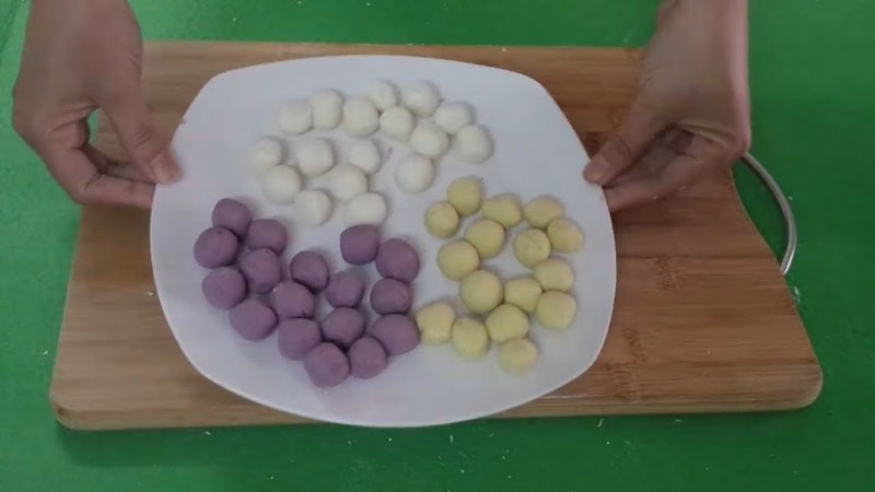 Che Khoai (Sweet Potato Dessert)