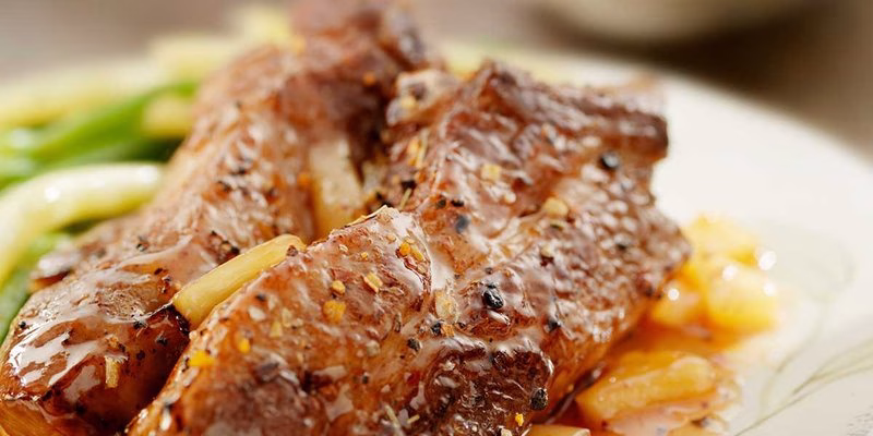 Costillas De Cerdo Con Piña (Pineapple Pork Ribs)