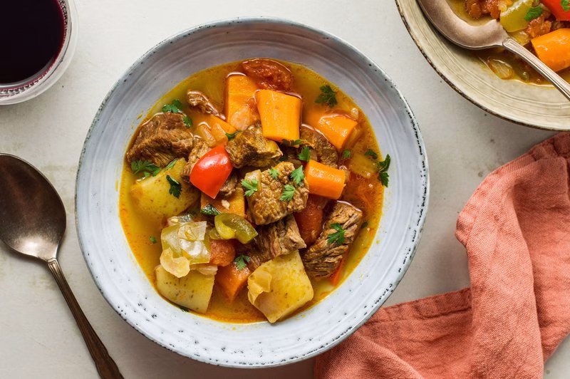 Estofado De Carne (Beef Stew)