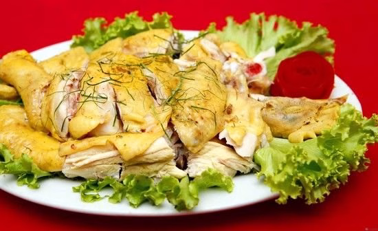 Ga Hap La Chanh (Steamed Chicken With Lime Leaves)
