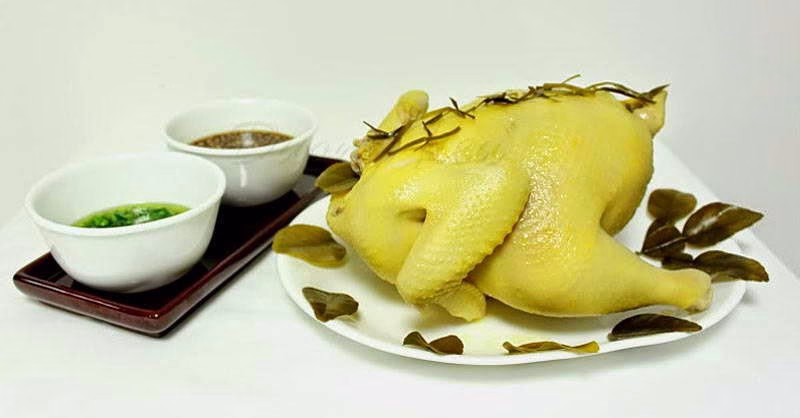 Ga Hap La Chanh (Steamed Chicken With Lime Leaves)
