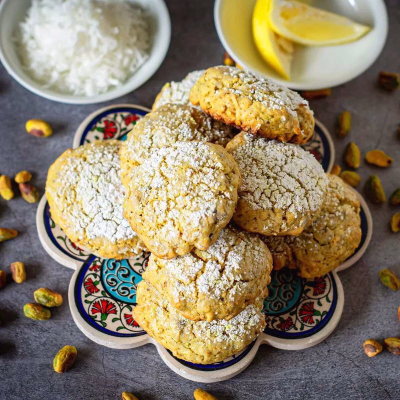 Ghriba (Coconut Or Almond Cookies)