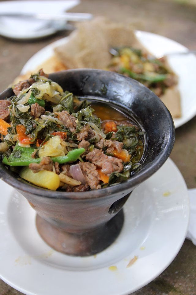 Gomen Besiga (Collard Greens With Beef)