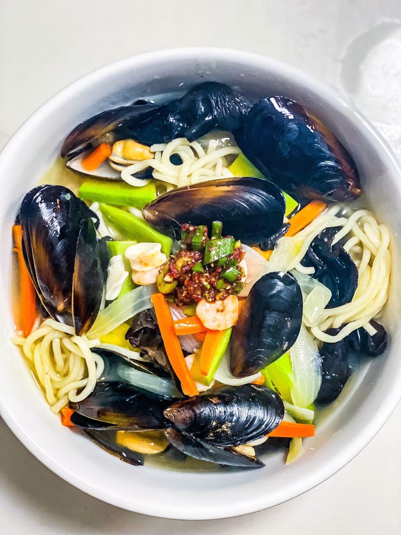 Haemul Kalguksu (Seafood Noodles)