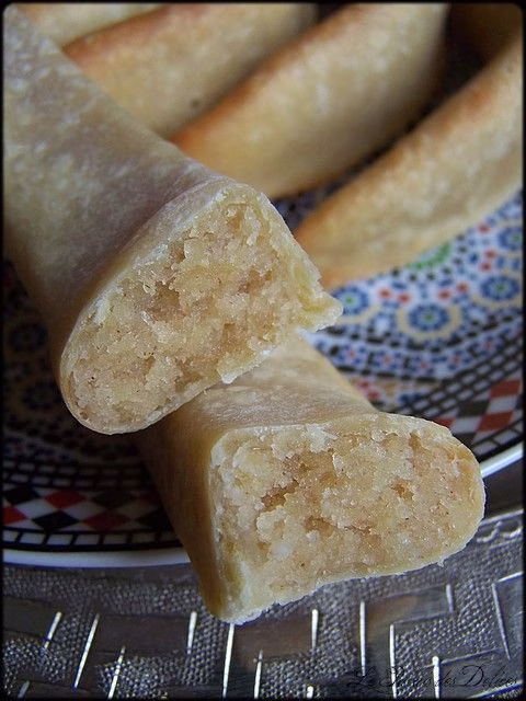 Kaab El Ghazal (Gazelle Horn Cookies)