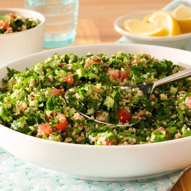 Riz Wa Tabbouleh Wa Shawarma