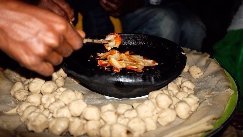 T'Ihlo (Barley Dough Bites)