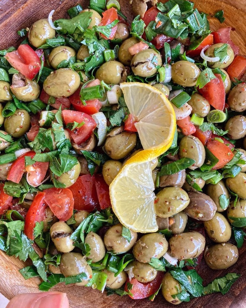 Yeşil Zeytin Salatası
